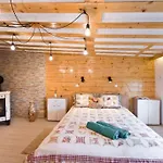 Max Apartment